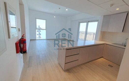 Spacious 3BR + Maid | Prime Yas Location for Sale