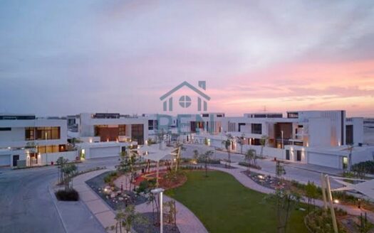 Amazing View| Huge Layout| Vacant and Available for Rent